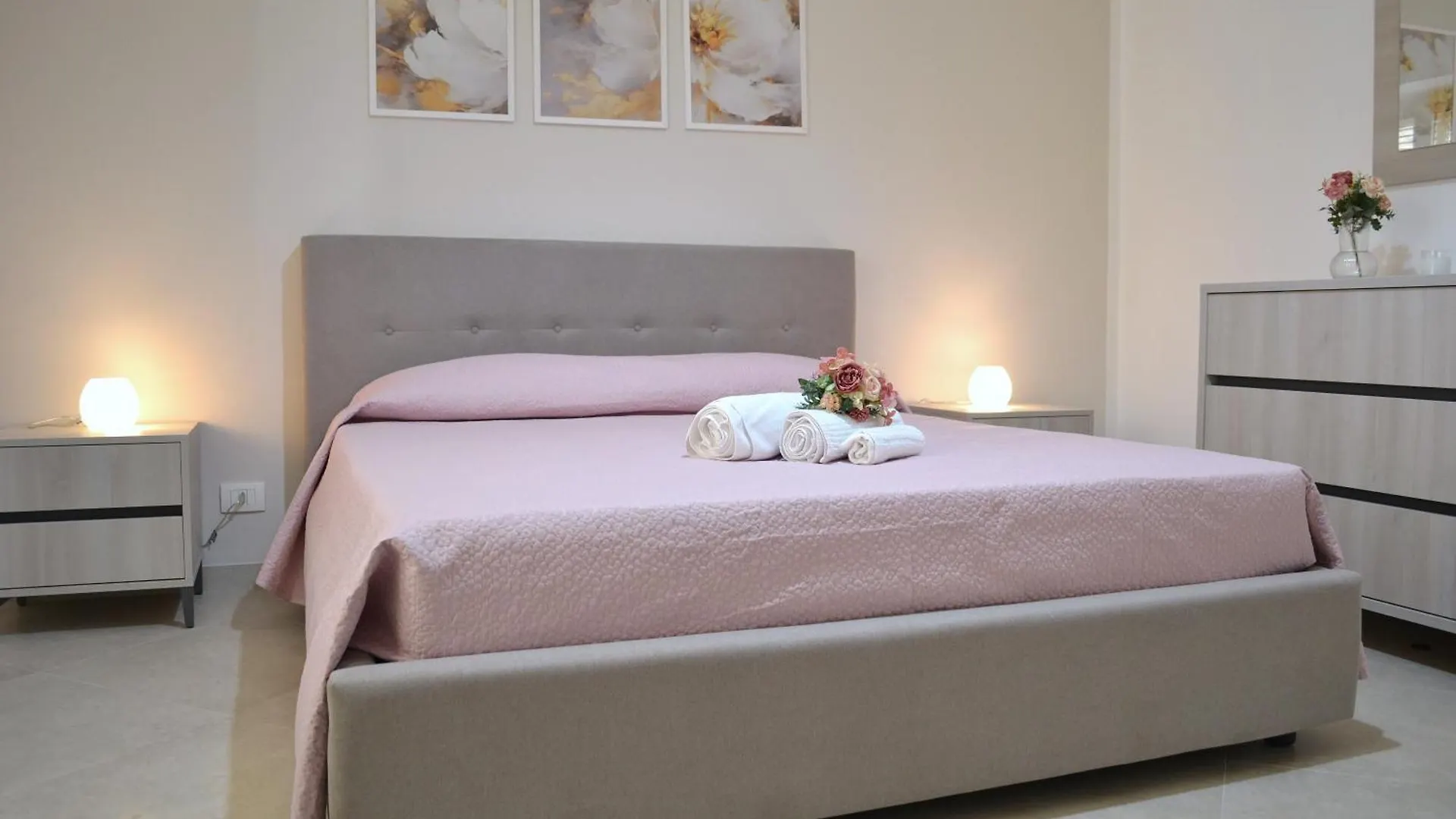 La Donzella - Centro Storico Scicli Apartment